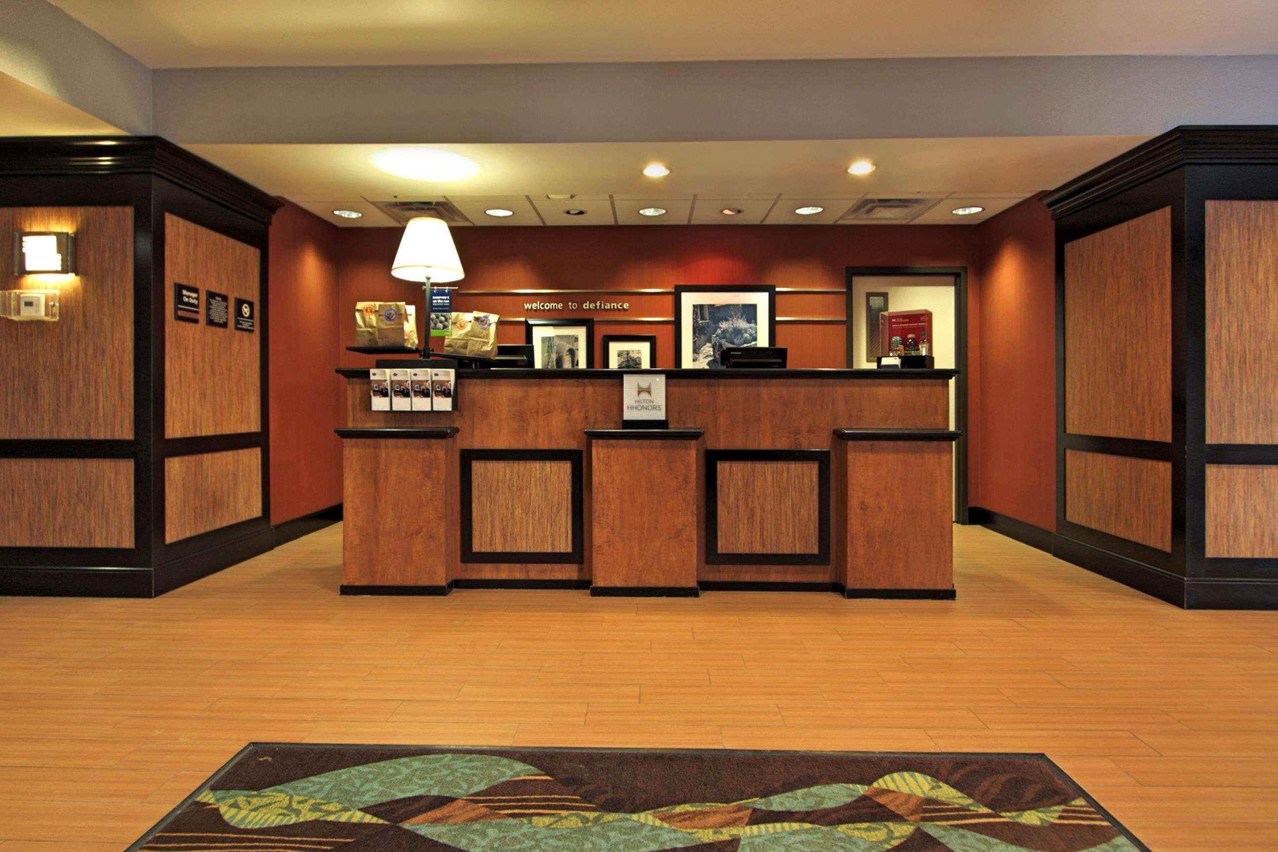 Hampton Inn Defiance Bagian luar foto