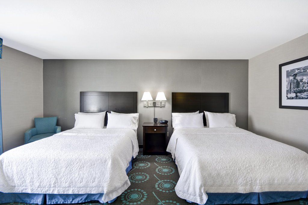 Hampton Inn Defiance Bagian luar foto